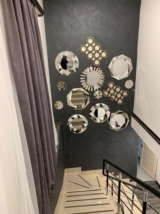 It Hotel Tumanyan Street Erevan Esterno foto